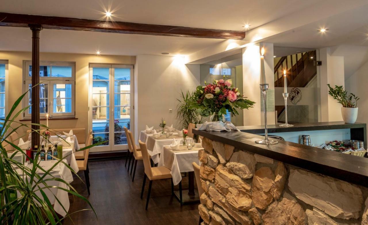 Hotel Zum Lowen Лар Экстерьер фото